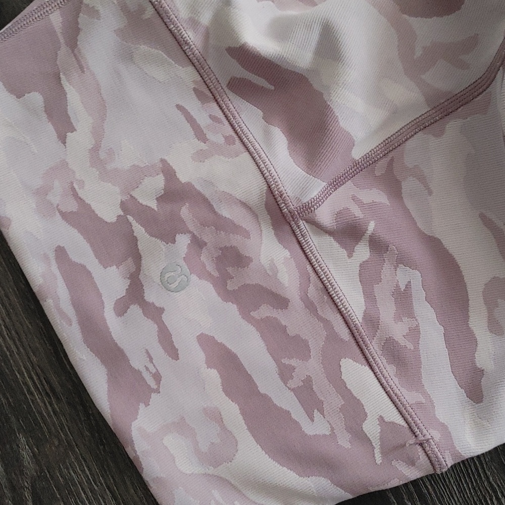 🔥🔥LULULEMON Wunder Under Incognito Camo Jacquard iced Iris Violet leggings 2 - Picture 7 of 10